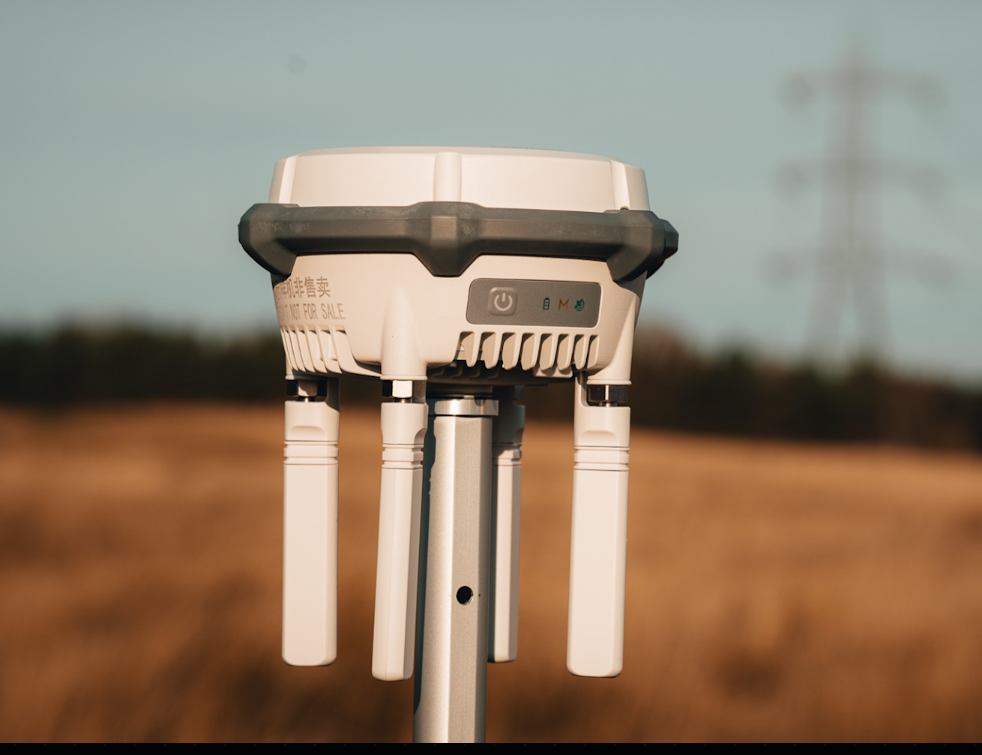 DJI D-RTK 3 Multifunctional Station